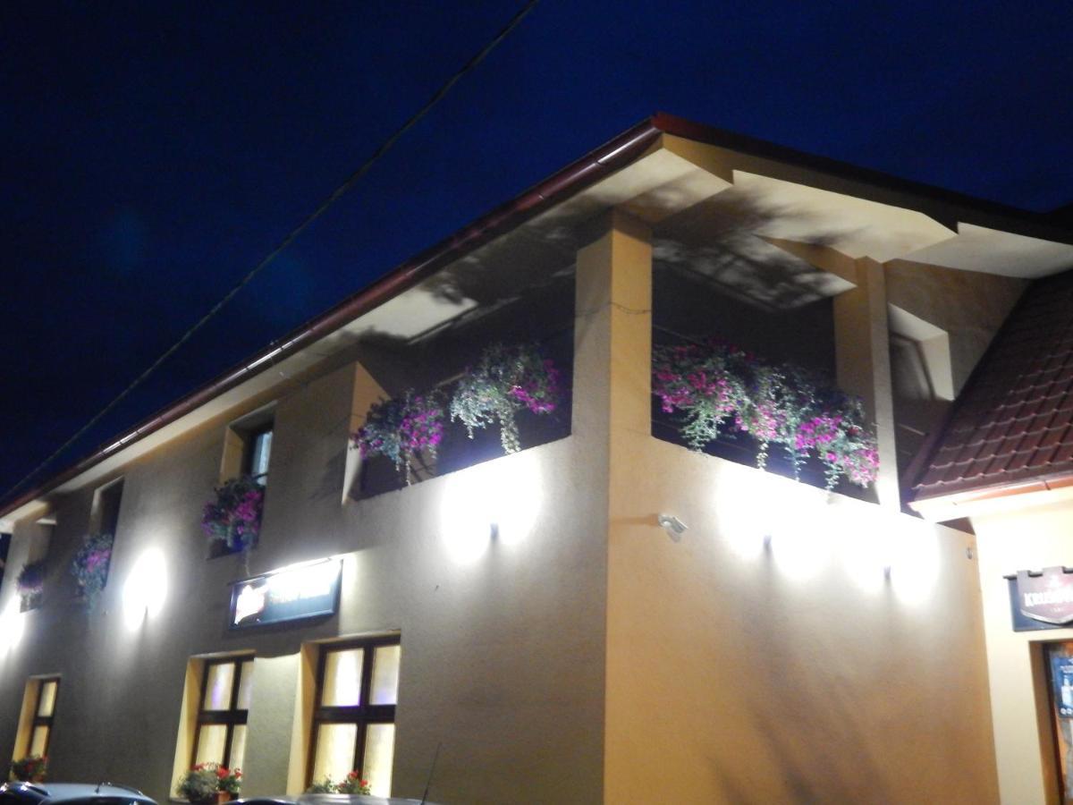 Penzión** Amálka Hrinova Exterior foto